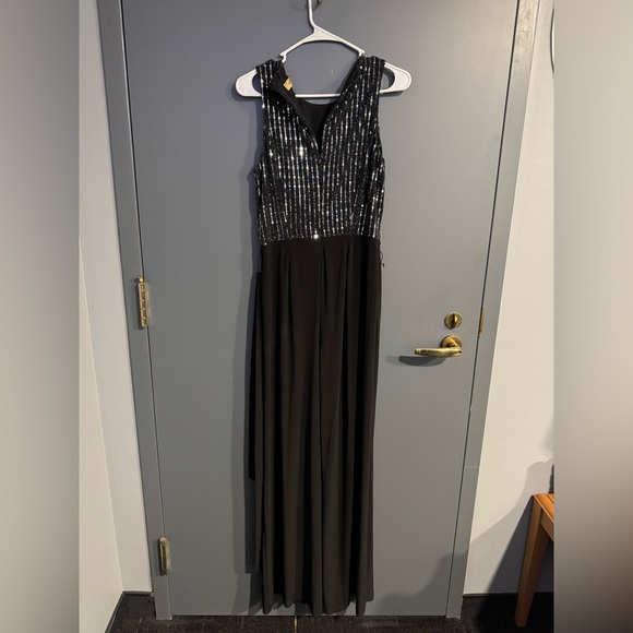 NWT Black and Silver Sleeveless Nipon Boutique Jumpsuit Women’s Size 6 - Picture 4 of 11